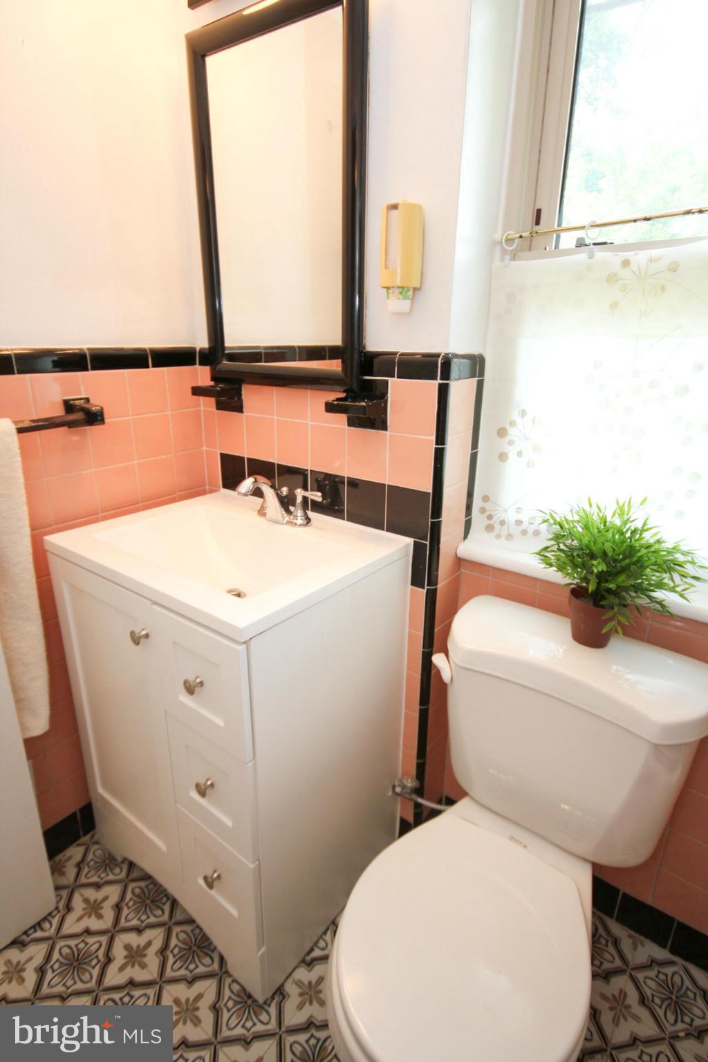 309 Marvin Road Silver Spring, MD 20901 - Photo 25 of 30 Bath