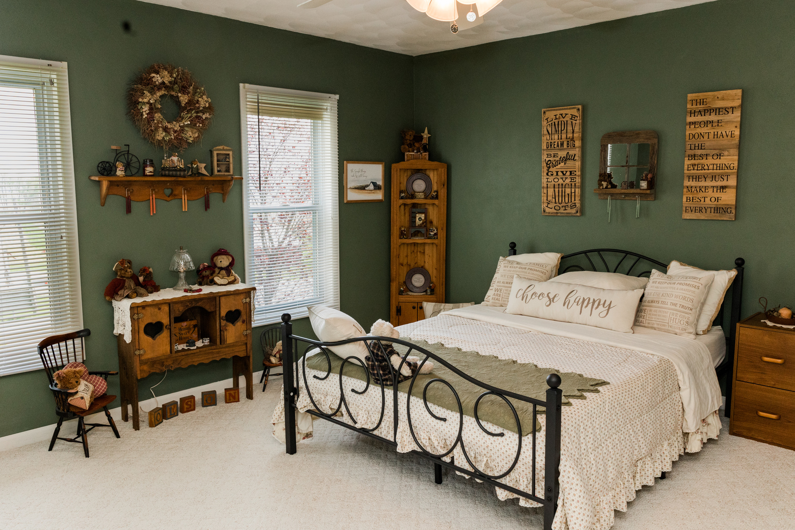 9768 Burns Road Fenton, IL 61251 - Photo 17 of 24 a bedroom with a bed a table and chair