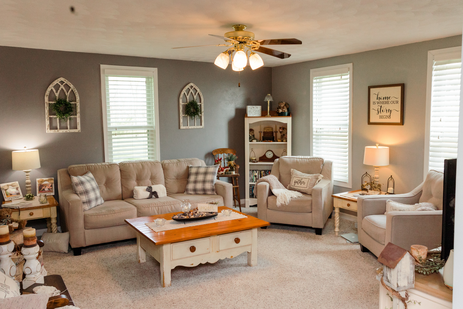 9768 Burns Road Fenton, IL 61251 - Photo 5 of 24 a living room with furniture ceiling fan and a window