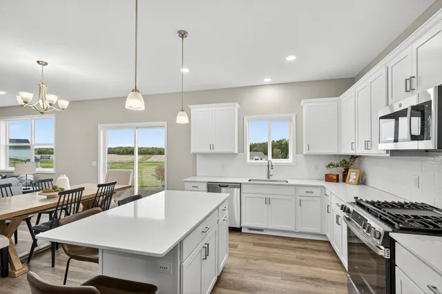 $500,000 | 2615 Arbor Drive, Buffalo, MN 55313