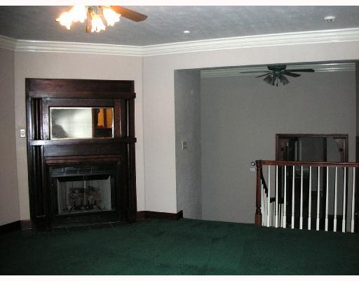 1760 McElree Road Washington, PA 15301 - Photo 5 of 8 Den/Family/Great Room.