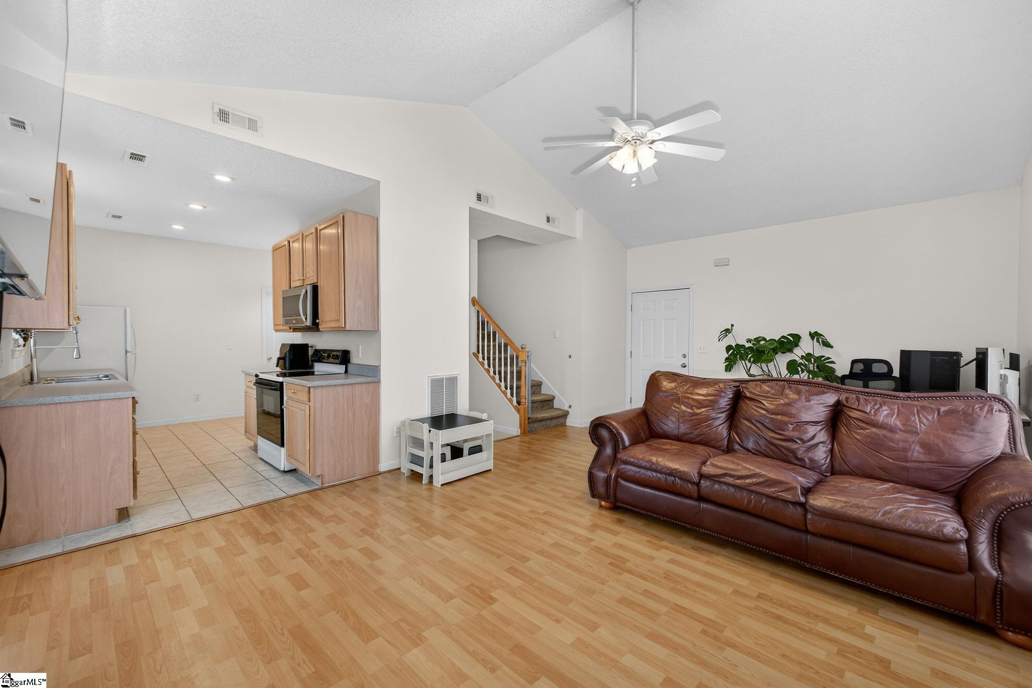103 A Reef Court Easley, SC 29642 - Photo 8 of 27