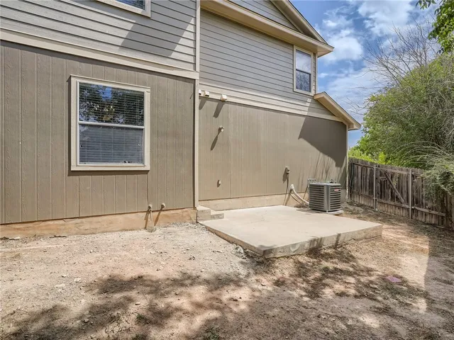 $1,800 | 13913 Harris Ridge Boulevard, Unit B, Pflugerville, TX 78660