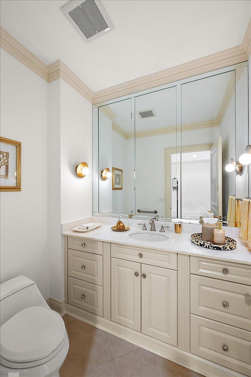 161 Lothrop Road Grosse Pointe, MI 48236 - Photo 22 of 95 50214152-ecf07c03-5fea-420d-8c58-7428a97cd230.JPG
