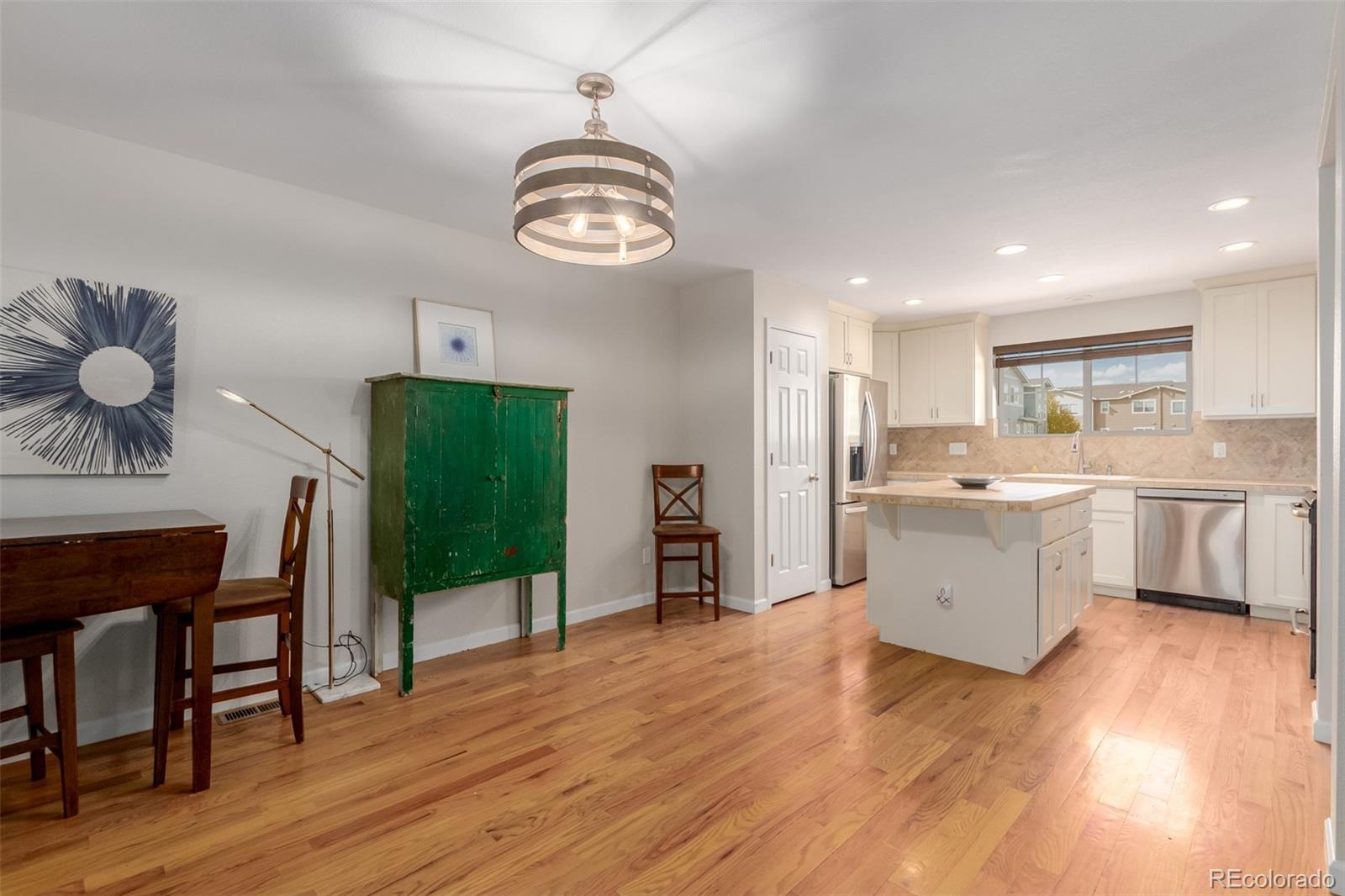 1663 Venice Lane Longmont, CO 80503 - Photo 2 of 36