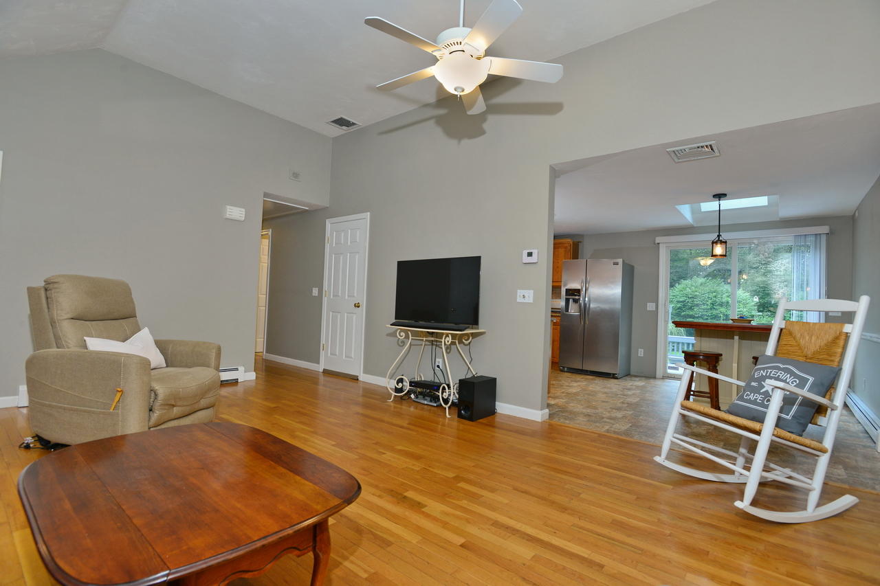 304 Cotuit Road Sandwich, MA 02563 - Photo 8 of 30 Ceiling Fan