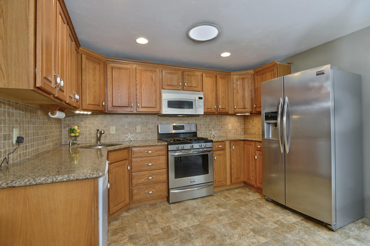 304 Cotuit Road Sandwich, MA 02563 - Photo 10 of 30 Granite Countertop