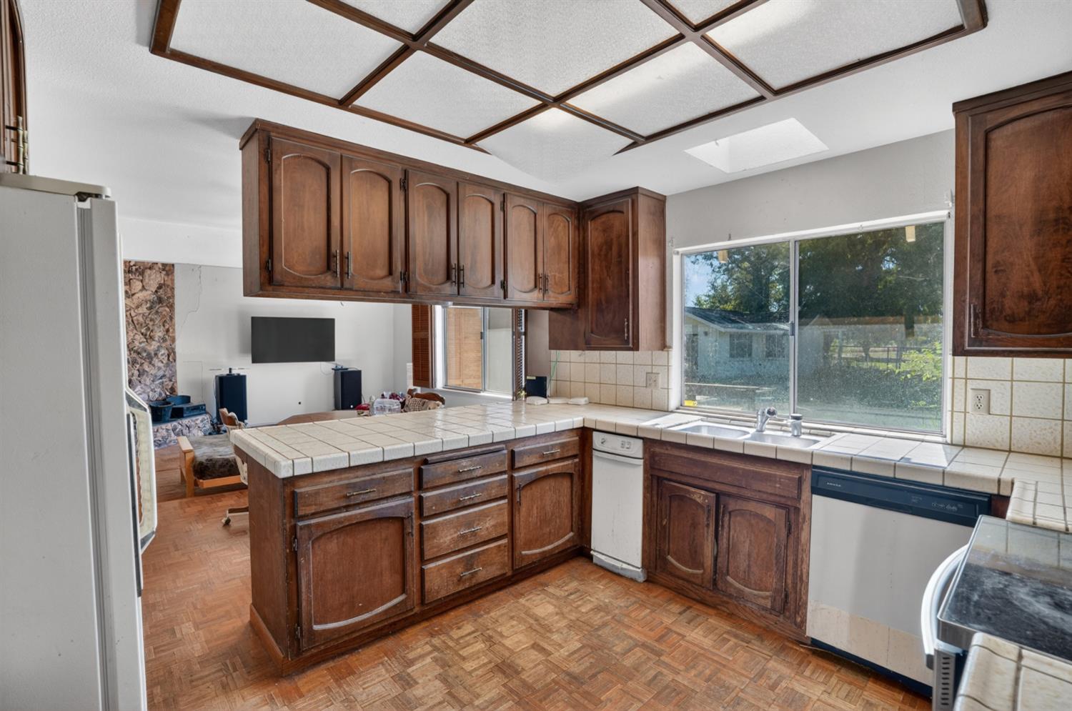 8465 Dillard Road Wilton, CA 95693 - Photo 12 of 49