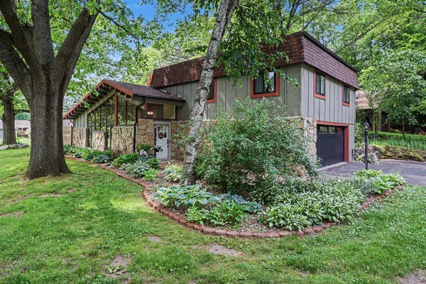 $395,000 | 17529 G-Drive North, Marshall, MI 49068