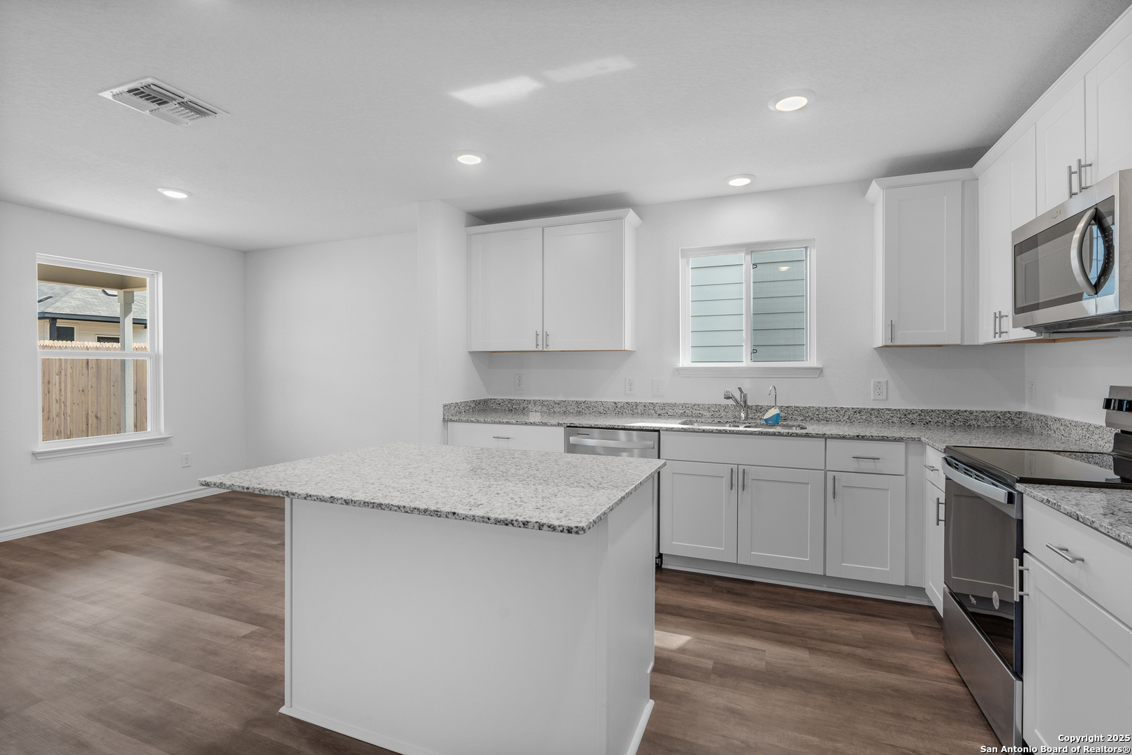 428 Raven Row Marion, TX 78124 - Photo 9 of 29