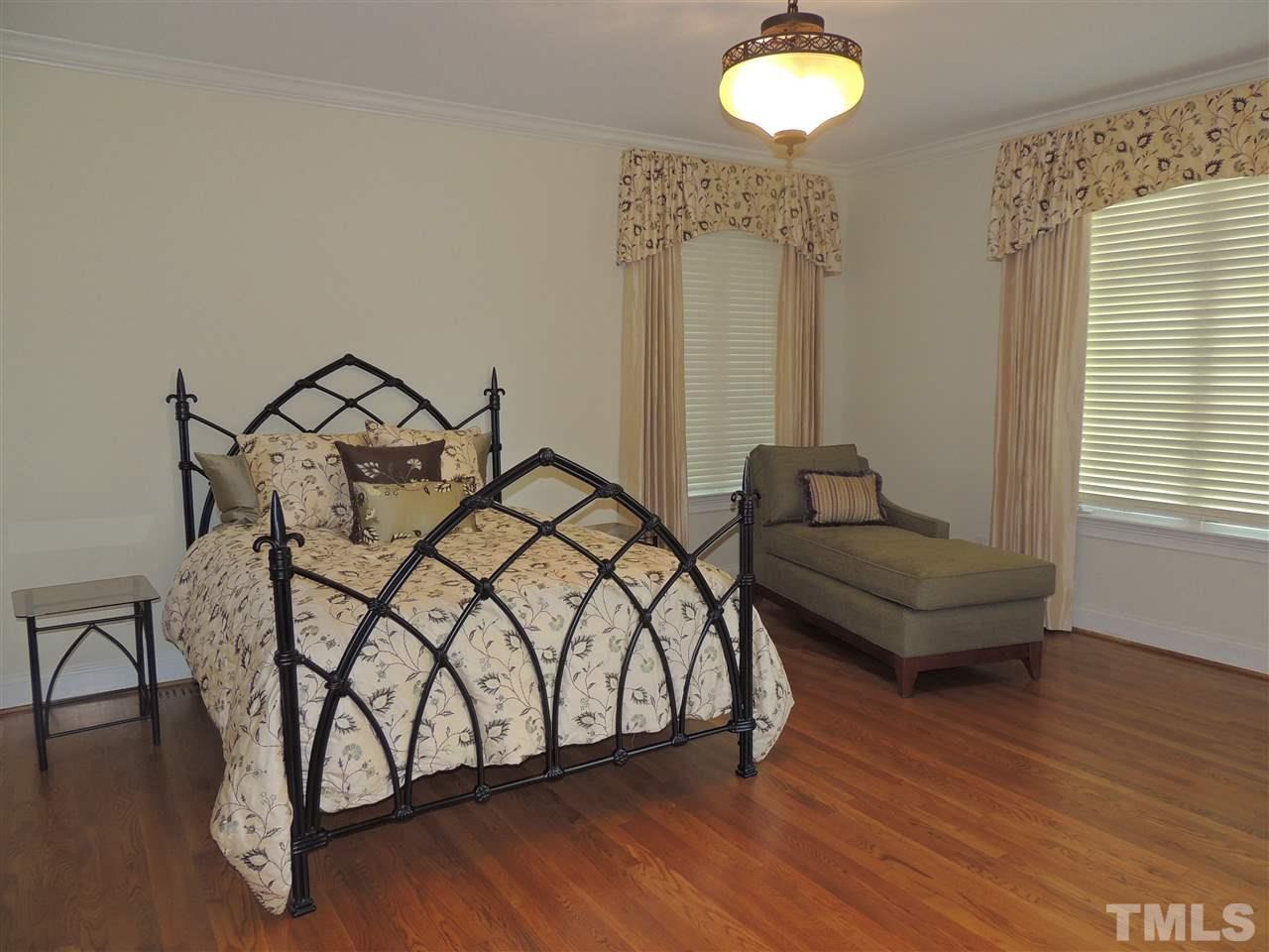301 Cedar Ridge Way Durham, NC 27705 - Photo 10 of 25 Gallery Image 10