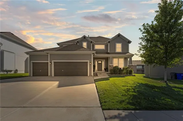 $580,000 | 1073 North Sumac Street, Olathe, KS 66061