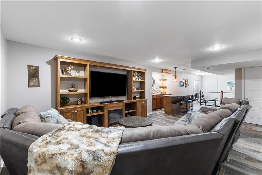 1073 North Sumac Street Olathe, KS 66061 - Photo 22 of 34