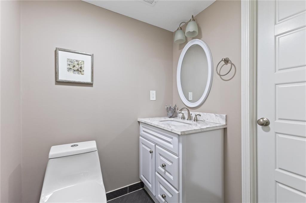 1073 North Sumac Street Olathe, KS 66061 - Photo 25 of 34