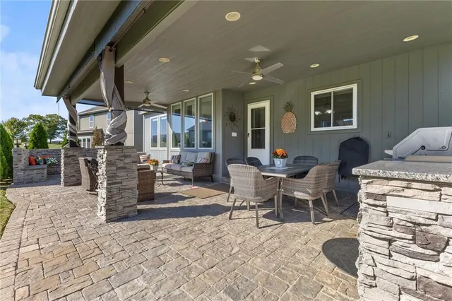 $580,000 | 1073 North Sumac Street, Olathe, KS 66061