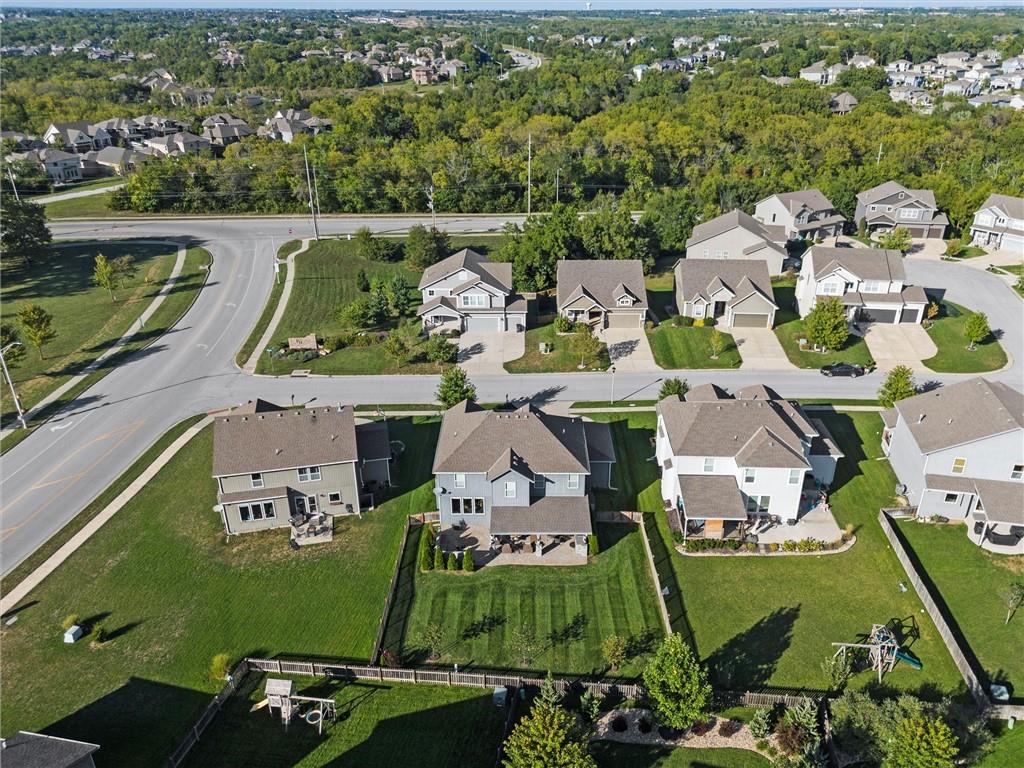 1073 North Sumac Street Olathe, KS 66061 - Photo 33 of 34