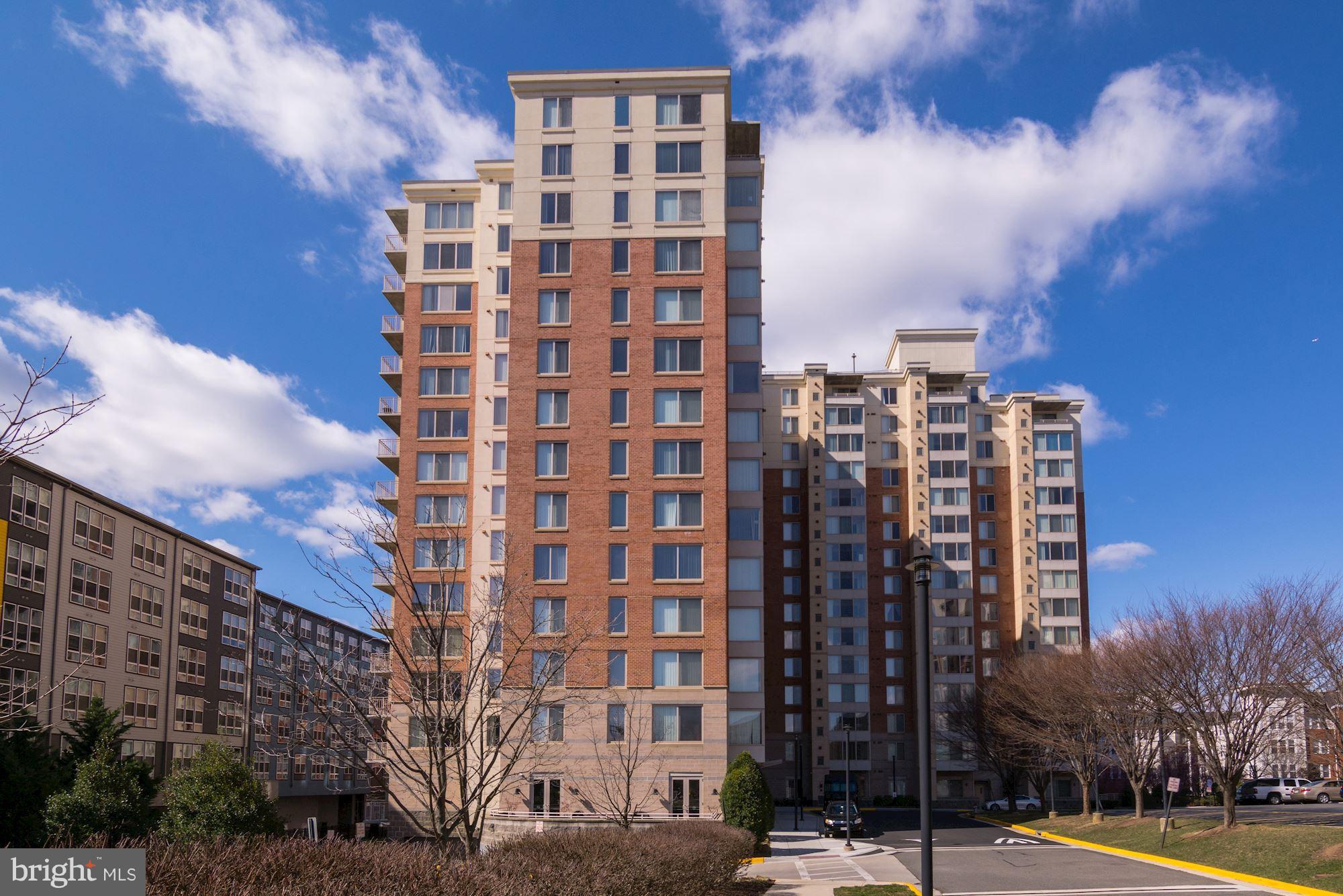 2726 Gallows Road, Unit 1501 Vienna, VA 22180 - Photo 6 of 25 Exterior (Front)
