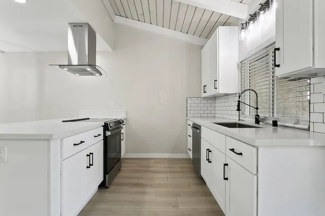 $480,000 | 1030 West MacArthur Boulevard, Unit 132, Santa Ana, CA 92707