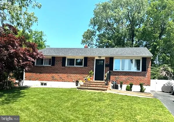 $375,000 | 5 Holly Drive, New Castle, DE 19720