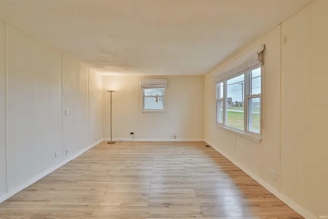 $179,900 | 1732 South Country Club Road, Warsaw, IN 46580