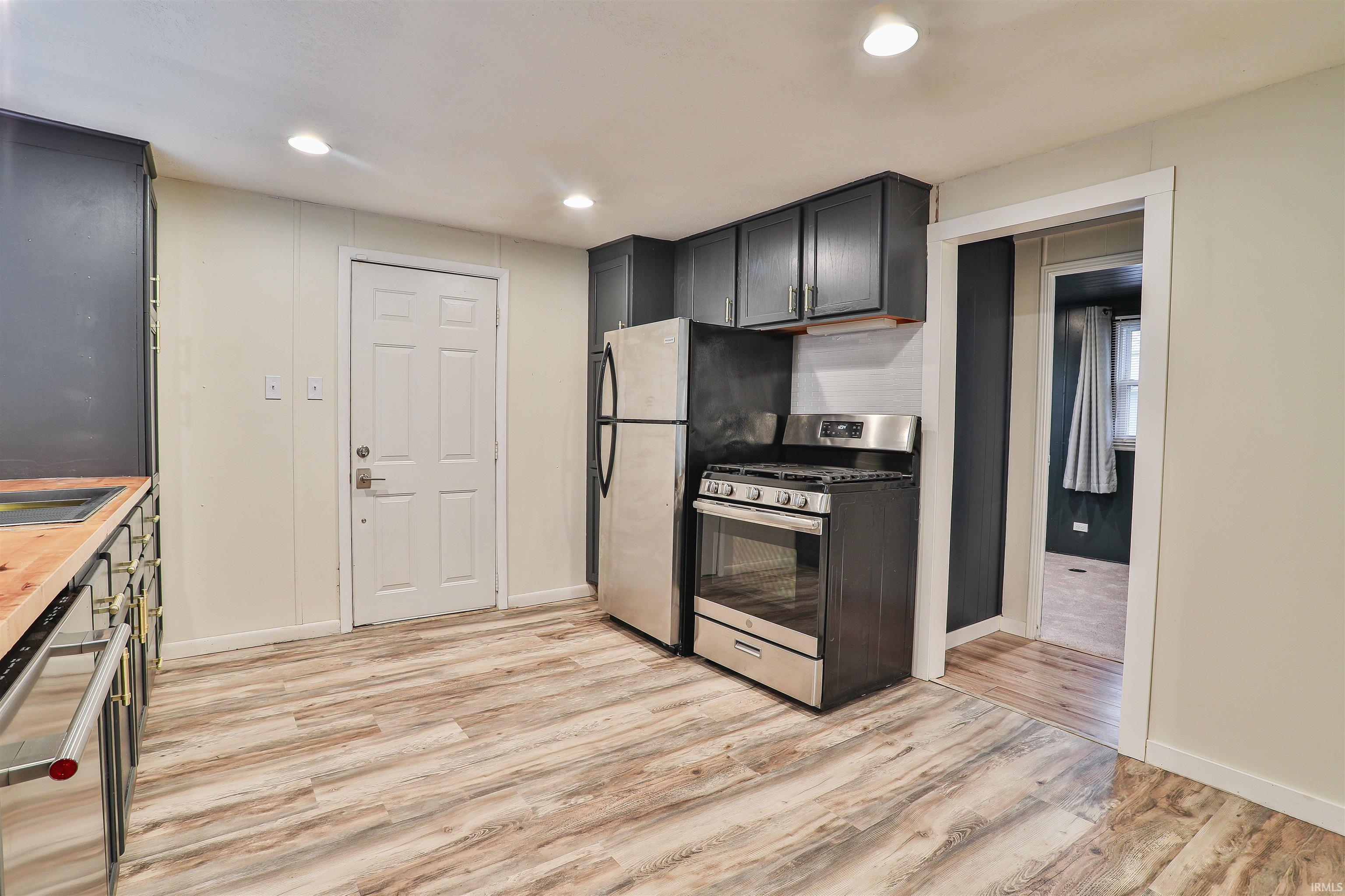 1732 South Country Club Road Warsaw, IN 46580 - Photo 9 of 16