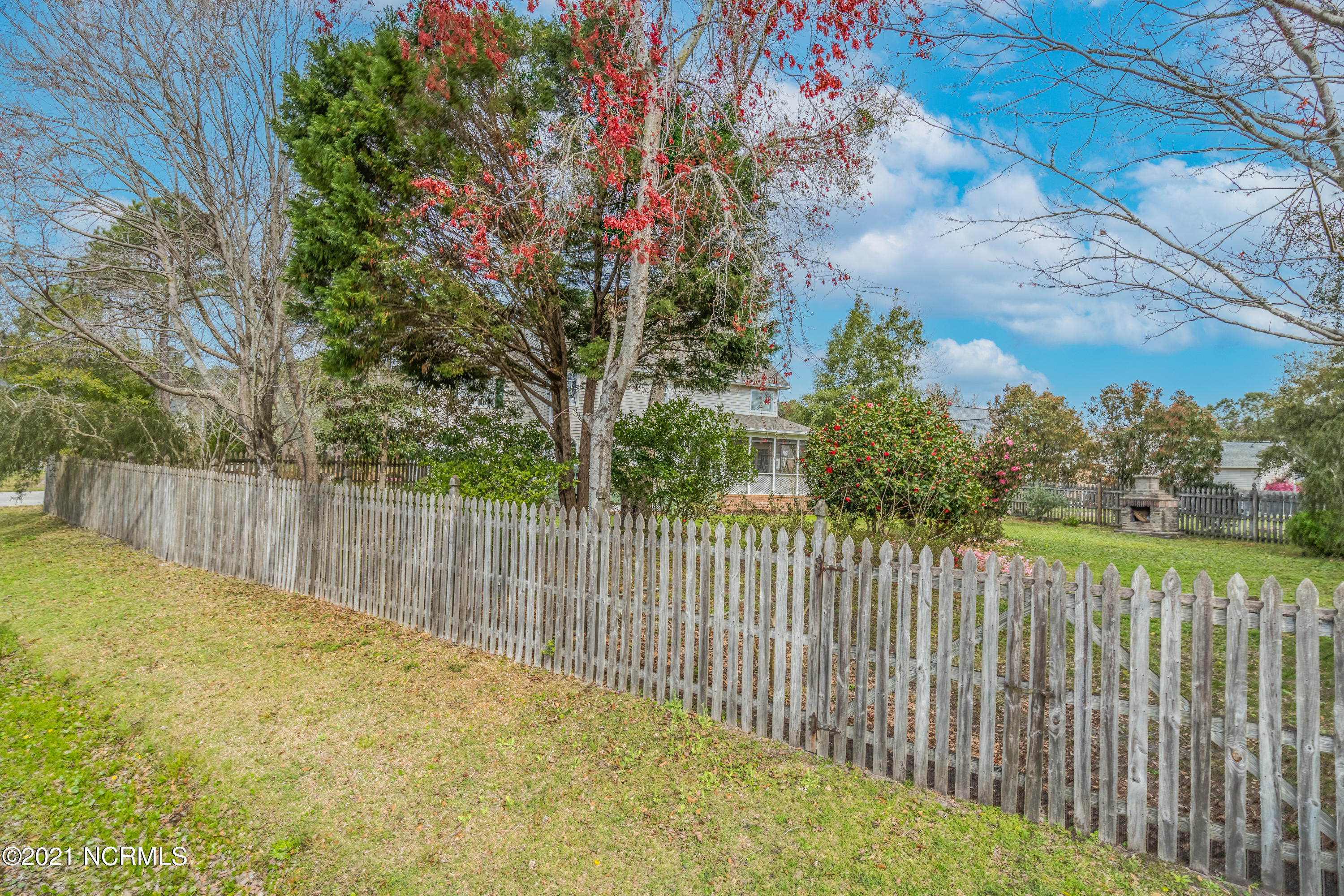 7600 Lost Tree Road Wilmington, NC 28411 - Photo 36 of 38 Fence line down Windsong Dr.
