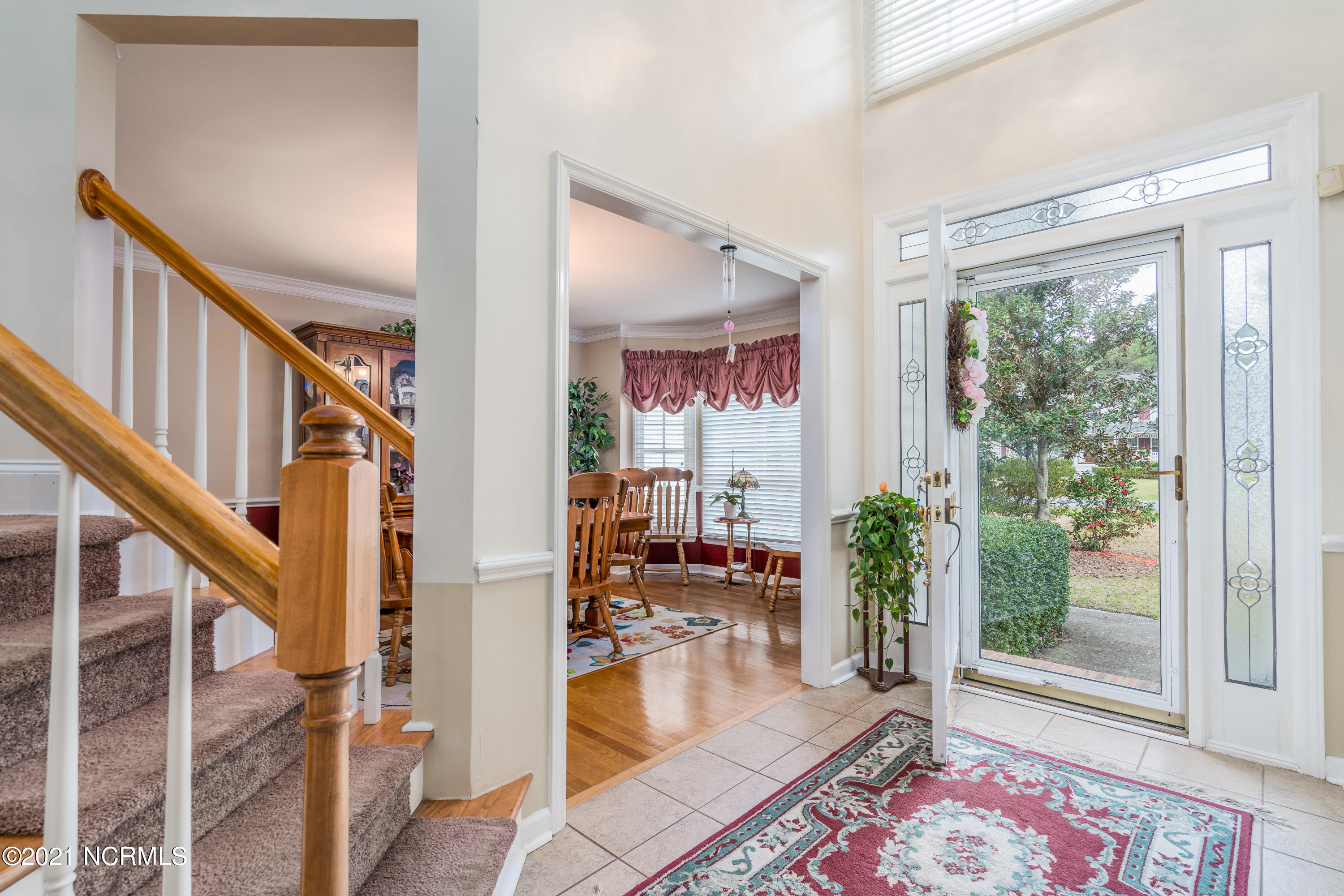 7600 Lost Tree Road Wilmington, NC 28411 - Photo 6 of 38 Foyer
