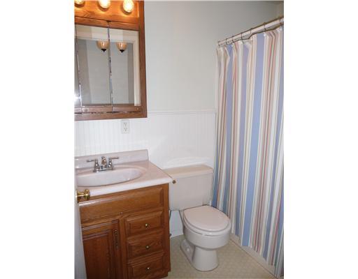 106 Crosswick Road Coraopolis, PA 15108 - Photo 13 of 18 Full Bath.