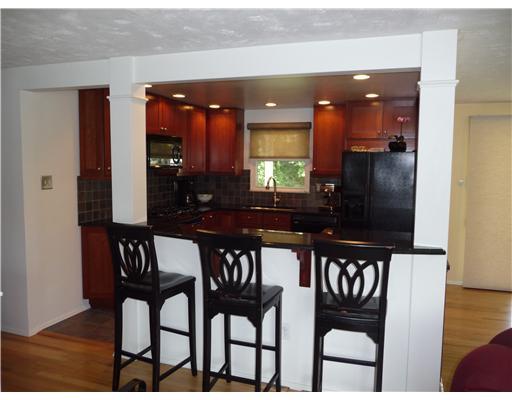 106 Crosswick Road Coraopolis, PA 15108 - Photo 3 of 18 Kitchen.