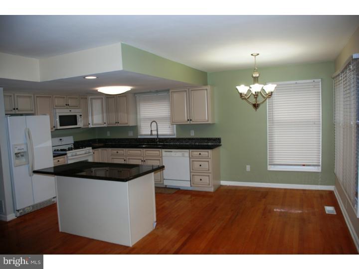 74 Soldiers Square, Unit 12 Wayne, PA 19087 - Photo 12 of 23 Kitchen