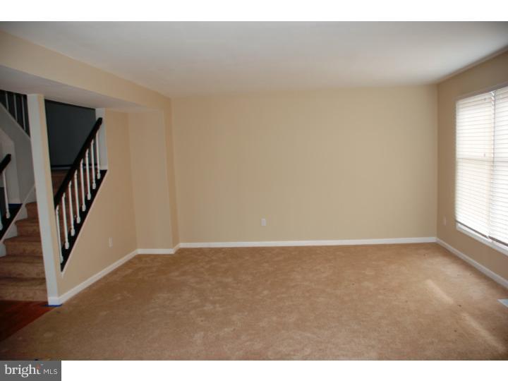 74 Soldiers Square, Unit 12 Wayne, PA 19087 - Photo 7 of 23 Living Room