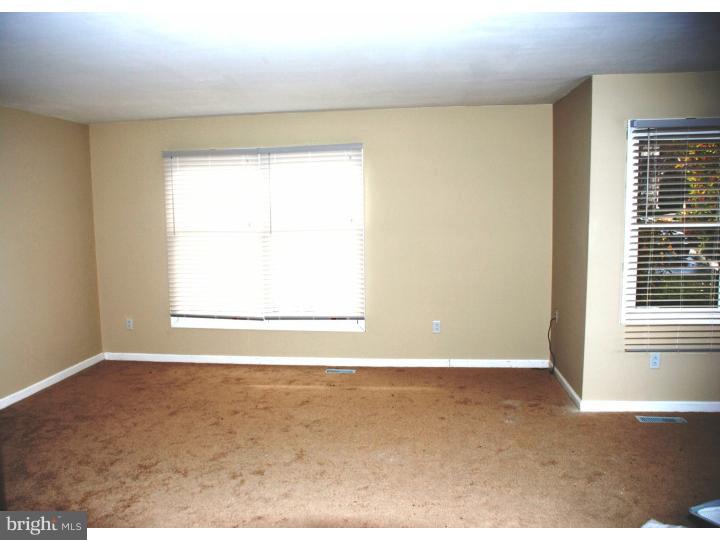 74 Soldiers Square, Unit 12 Wayne, PA 19087 - Photo 8 of 23 Gallery Image 8