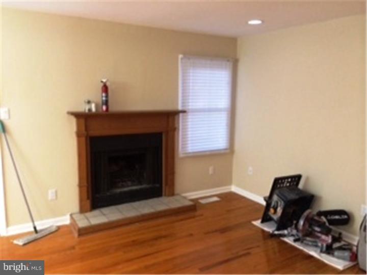 74 Soldiers Square, Unit 12 Wayne, PA 19087 - Photo 9 of 23 Family Room