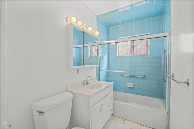 $1,100,000 | 3813 Birch Street, San Diego, CA 92113