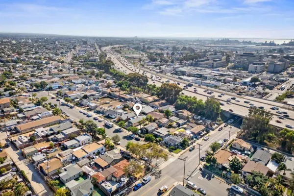$1,100,000 | 3813 Birch Street, San Diego, CA 92113