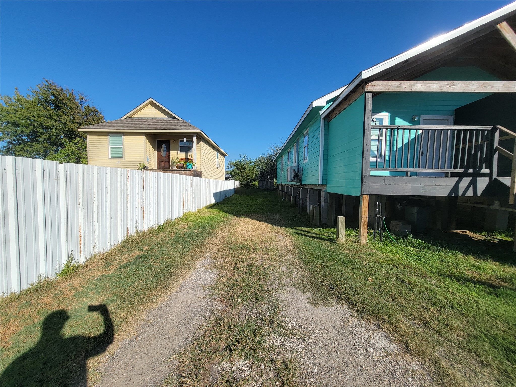 715 11th Street, Unit A Dickinson, TX 77539 - Photo 13 of 14 Parking area for left unit (Unit A)