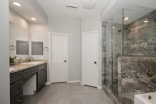 $4,500 | 54 South Longsford Circle, The Woodlands, TX 77382