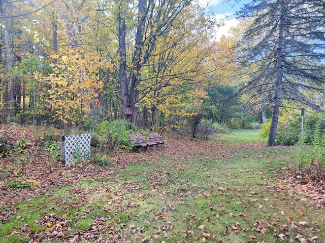 $260,000 | 16 Old Manchester Road, Raymond, NH 03077