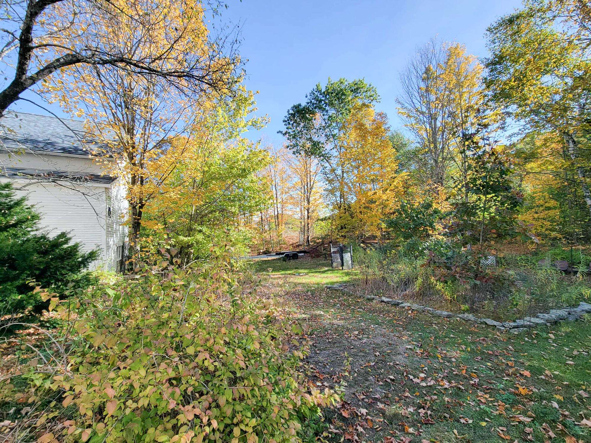 16 Old Manchester Road Raymond, NH 03077 - Photo 15 of 17 Gallery Image 15
