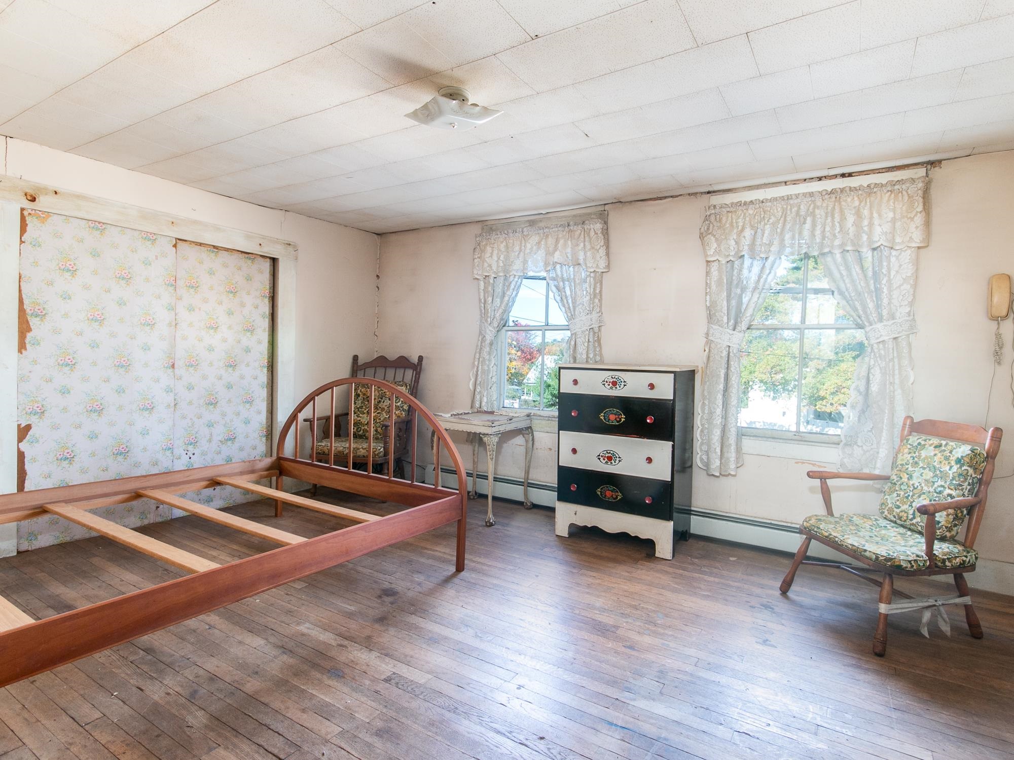 16 Old Manchester Road Raymond, NH 03077 - Photo 8 of 17 Gallery Image 8