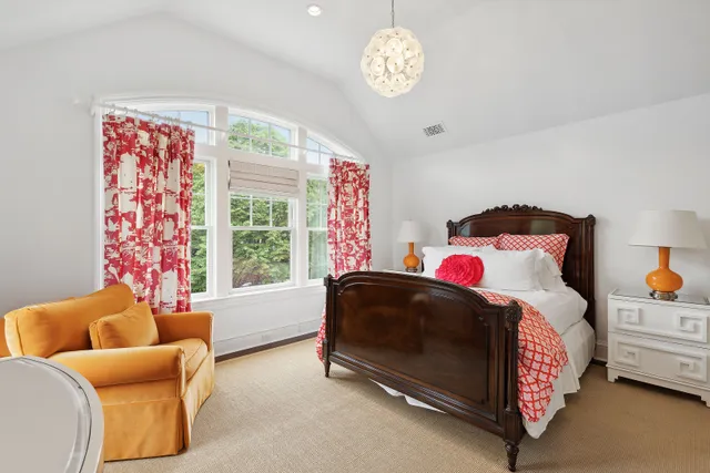 $175,000 | 43 Osborne Avenue, Southampton, NY 11968