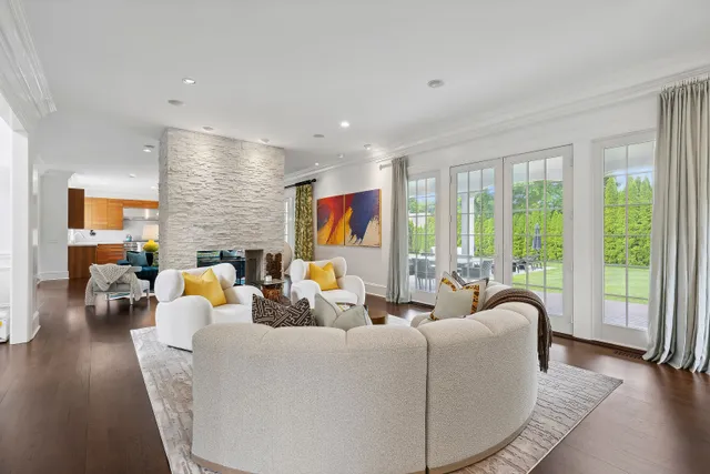 $175,000 | 43 Osborne Avenue, Southampton, NY 11968