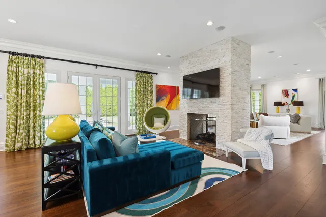 $175,000 | 43 Osborne Avenue, Southampton, NY 11968