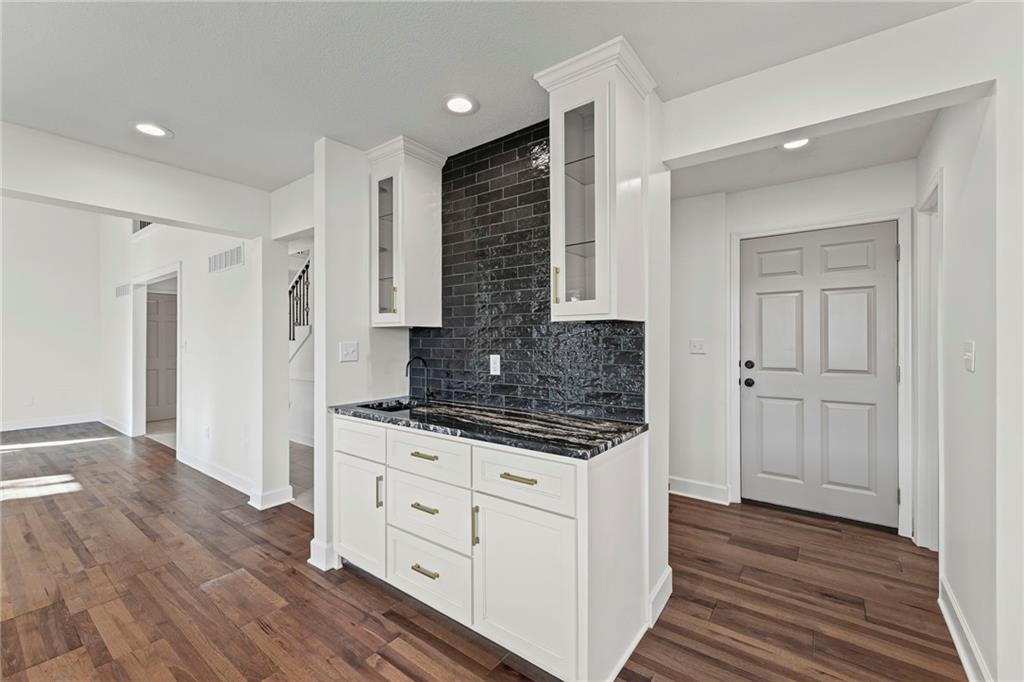 14565 South Gardner Road Gardner, KS 66030 - Photo 17 of 65