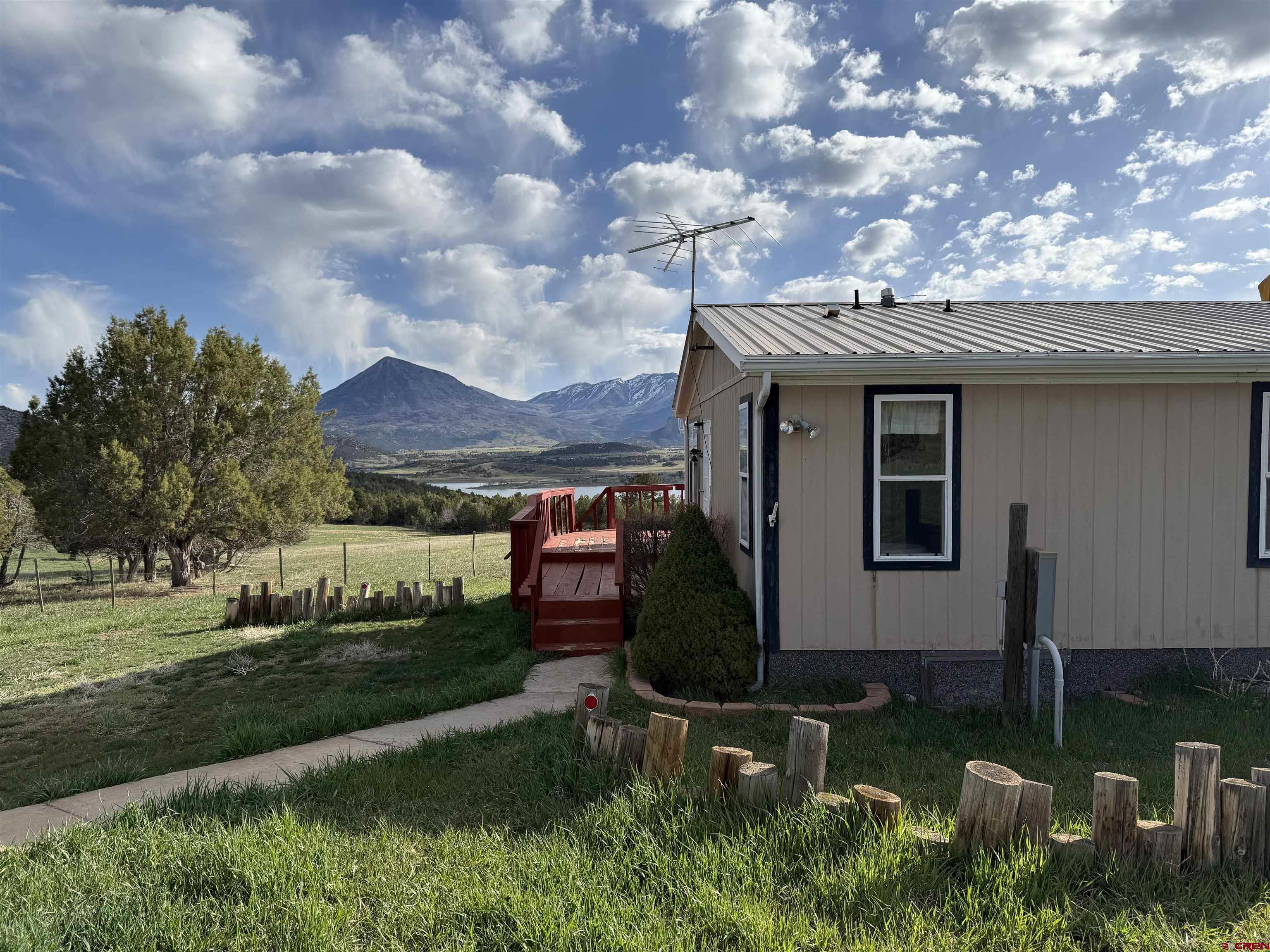 1438 Lakeview Road Crawford, CO 81415 - Photo 9 of 45 Gallery Image 9