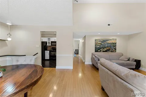 $185,000 | 9067 Wrenwood Lane, Brentwood, MO 63144