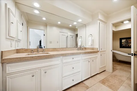 $520,000 | 2006 Potomac Drive, Unit A, Houston, TX 77057