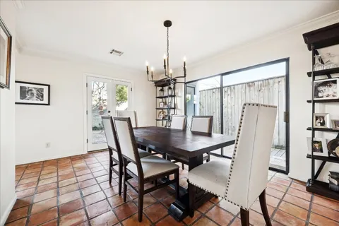 $520,000 | 2006 Potomac Drive, Unit A, Houston, TX 77057