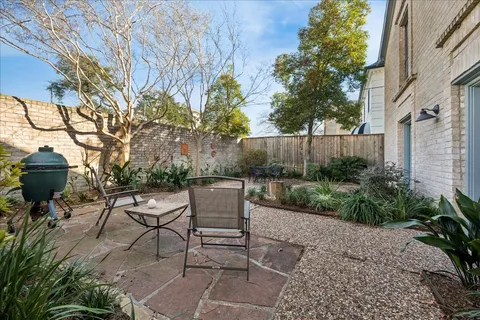 $520,000 | 2006 Potomac Drive, Unit A, Houston, TX 77057