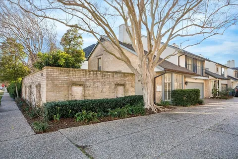 $520,000 | 2006 Potomac Drive, Unit A, Houston, TX 77057